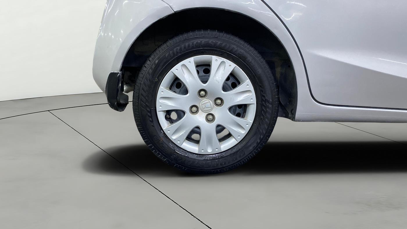 2014 Honda Brio S MT, Petrol, Manual, 40,371 km, Right Rear Wheel