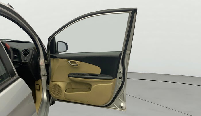 2015 Honda Brio VX MT, Petrol, Manual, 54,341 km, RHS Front Door