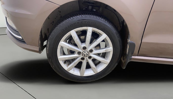 2017 Volkswagen Ameo HIGHLINE1.2L, Petrol, Manual, 71,770 km, Left Front Wheel