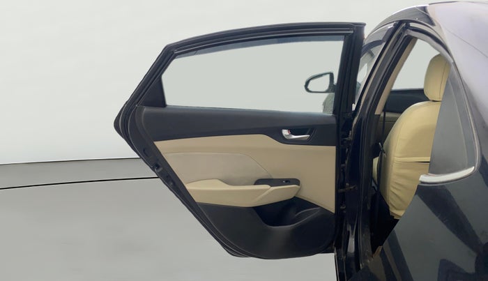 2017 Hyundai Verna 1.6 VTVT SX, Petrol, Manual, 79,333 km, LHS Rear Door