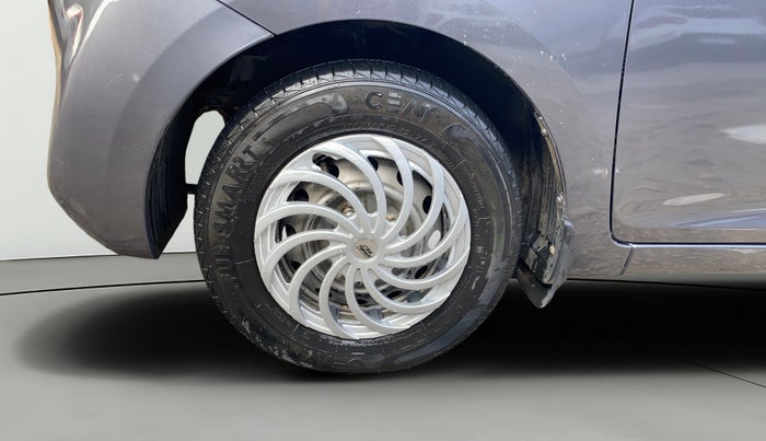 2016 Hyundai Eon ERA +, Petrol, Manual, 55,303 km, Left Front Wheel