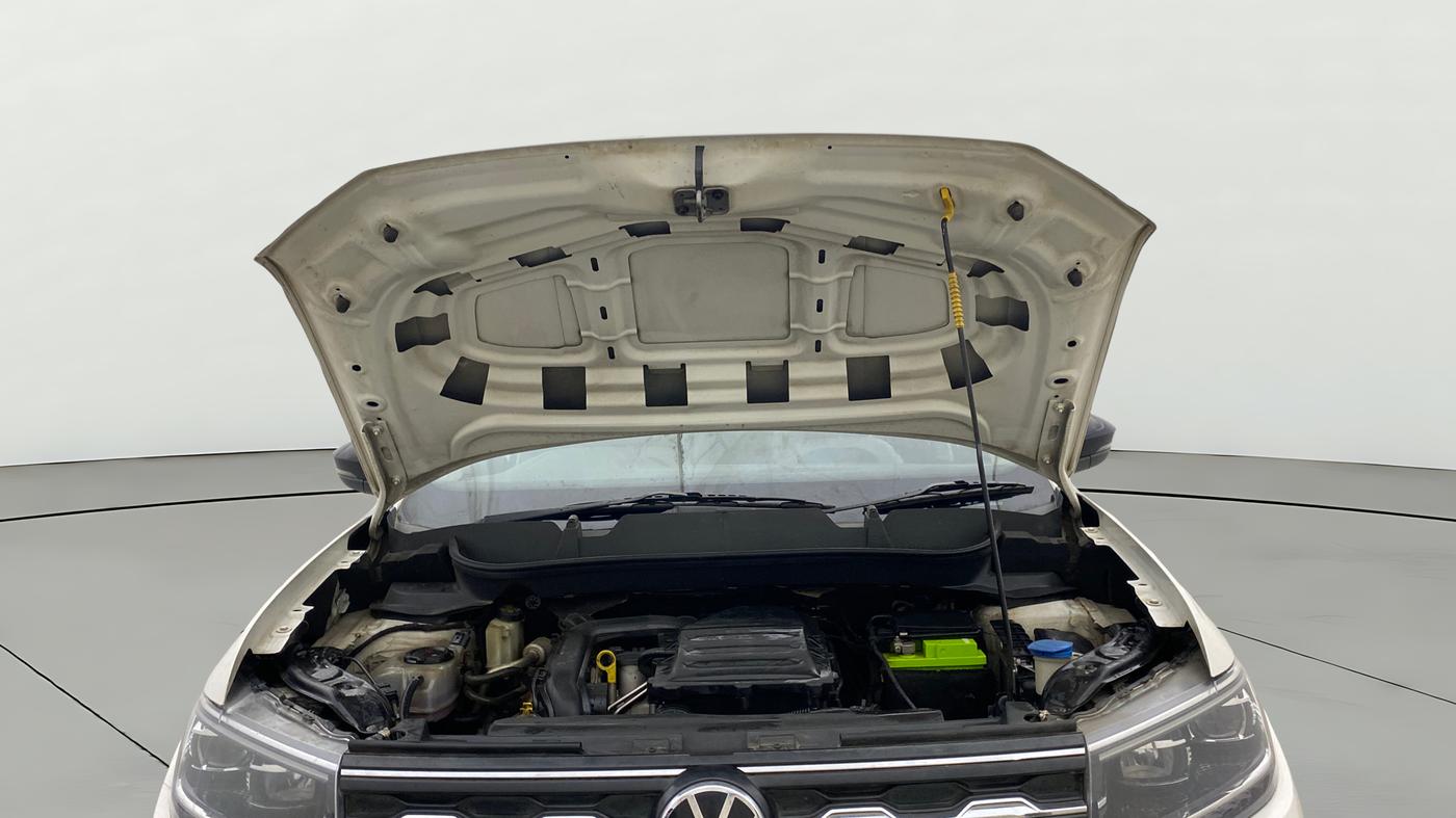2022 Volkswagen TAIGUN TOPLINE 1.0 TSI MT, Petrol, Manual, 1,35,666 km, Open Bonet