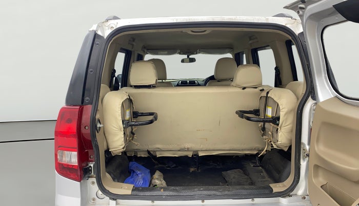 2019 Mahindra TUV300 T10, Diesel, Manual, 32,275 km, Boot Open Zoomed View