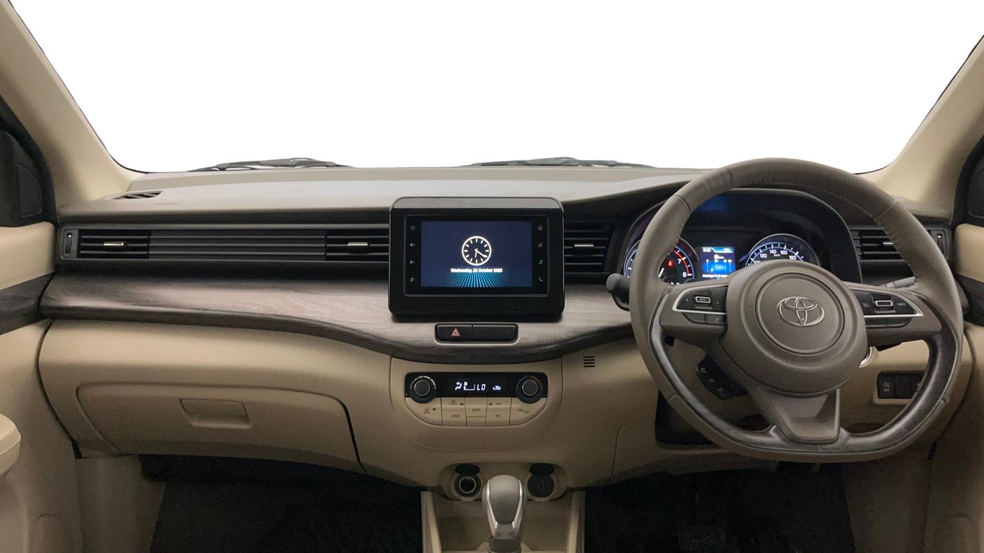 2023 Toyota RUMION V AT , Petrol, Automatic, 7,123 km, Dashboard