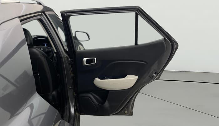 2025 Hyundai VENUE S(O) 1.2, Petrol, Manual, 13,584 km, RHS Rear Door
