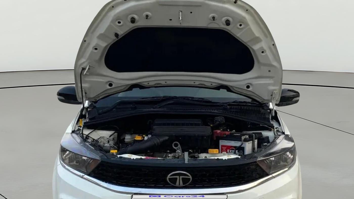 2024 Tata TIGOR XZ CNG, CNG, Manual, 17,640 km, Open Bonet