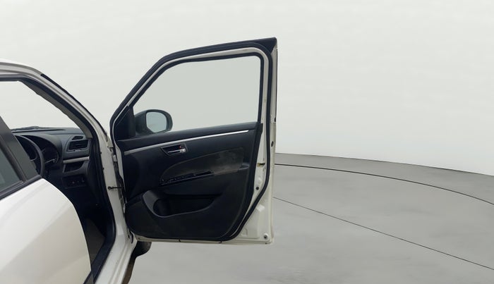 2017 Maruti Swift VDI, Diesel, Manual, 70,179 km, RHS Front Door