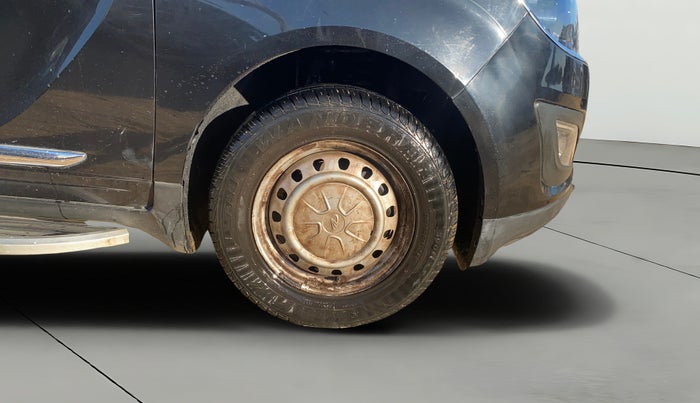 2024 Mahindra MARAZZO M2 8 STR, Diesel, Manual, 84,741 km, Right Front Wheel