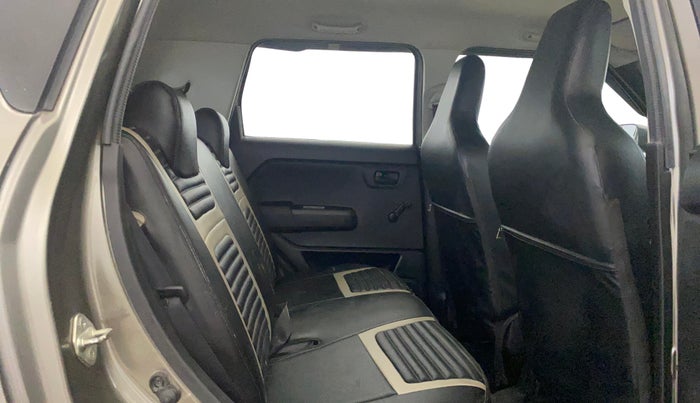 2021 Maruti New Wagon-R LXI CNG 1.0, CNG, Manual, 90,916 km, Right Side Rear Door Cabin