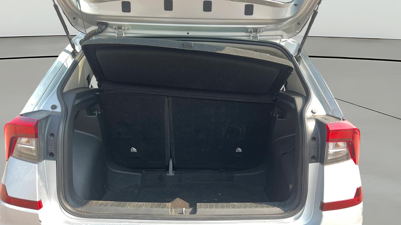 2023 Skoda KUSHAQ STYLE 1.0L TSI AT, Petrol, Automatic, 1,04,782 km, Boot Open Zoomed View