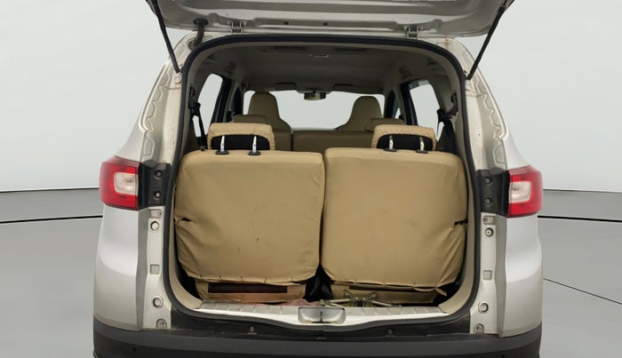 2022 Renault TRIBER RXT, Petrol, Manual, 32,819 km, Boot Open Zoomed View