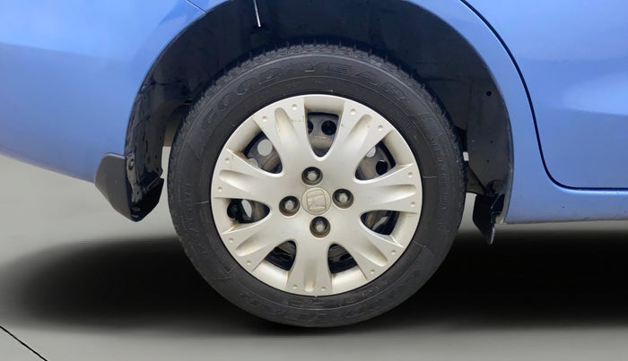 2013 Honda Amaze 1.2L I-VTEC S, Petrol, Manual, 43,963 km, Right Rear Wheel