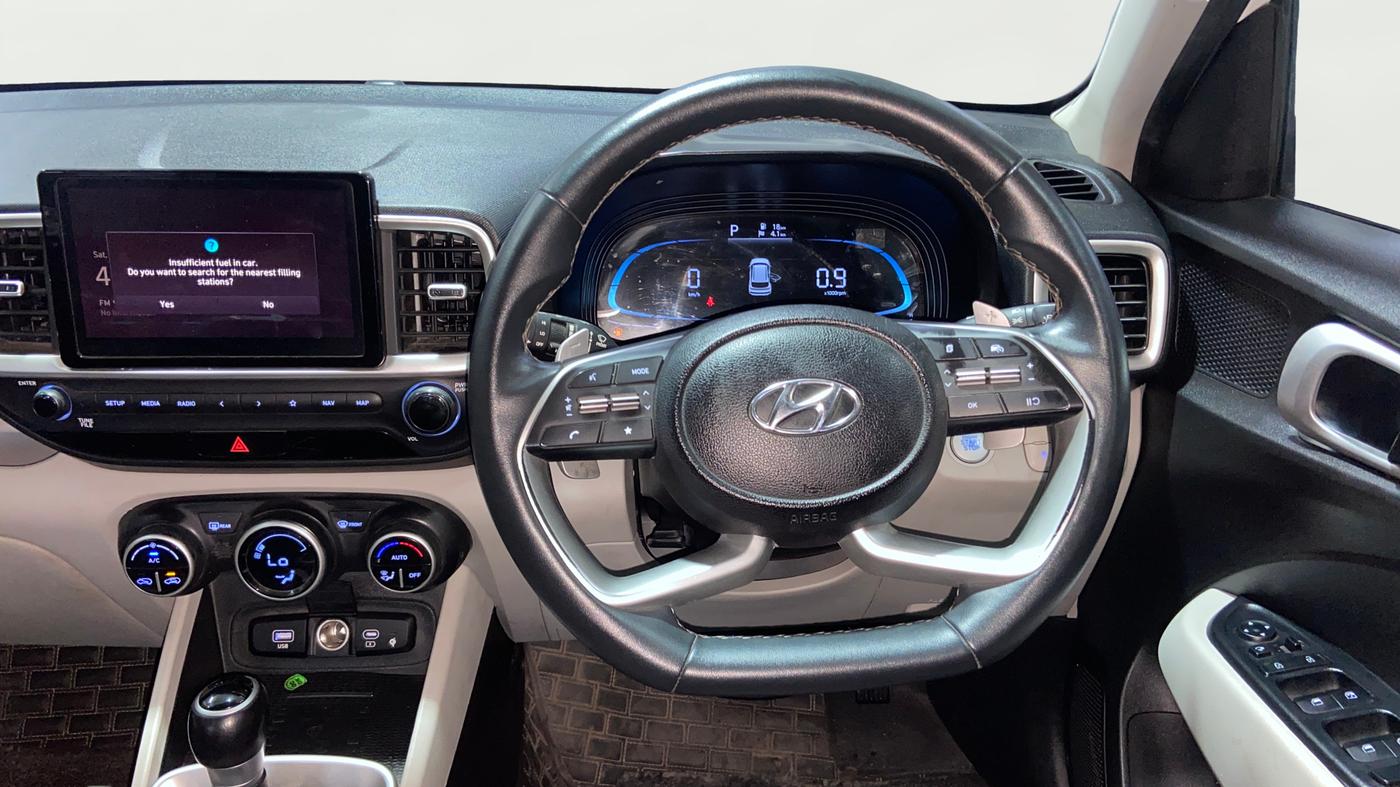 2022 Hyundai VENUE SX (O) 1.0 TURBO DCT, Petrol, Automatic, 37,805 km, Steering Wheel Close Up