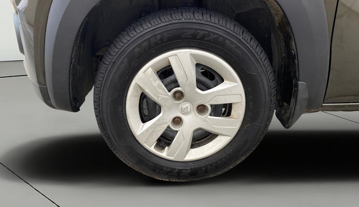 2017 Renault Kwid RXT 1.0, Petrol, Manual, 65,079 km, Left Front Wheel