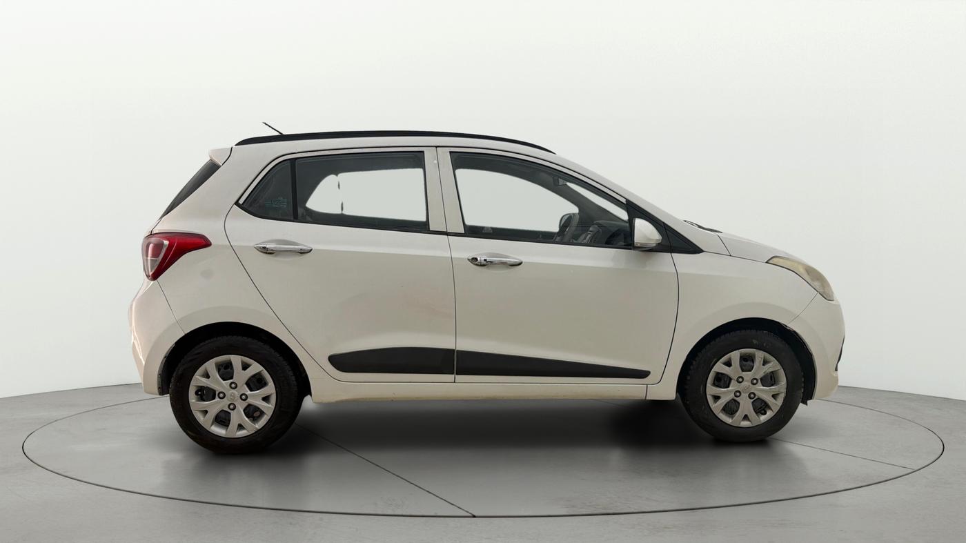 2014 Hyundai Grand i10 SPORTZ 1.2 KAPPA VTVT, Petrol, Manual, 79,014 km, Right Side View