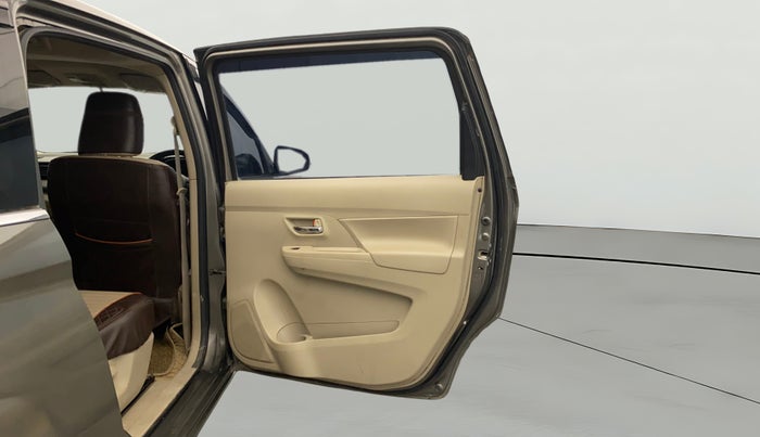 2023 Maruti Ertiga   VXI (O) CNG, CNG, Manual, 44,431 km, RHS Rear Door
