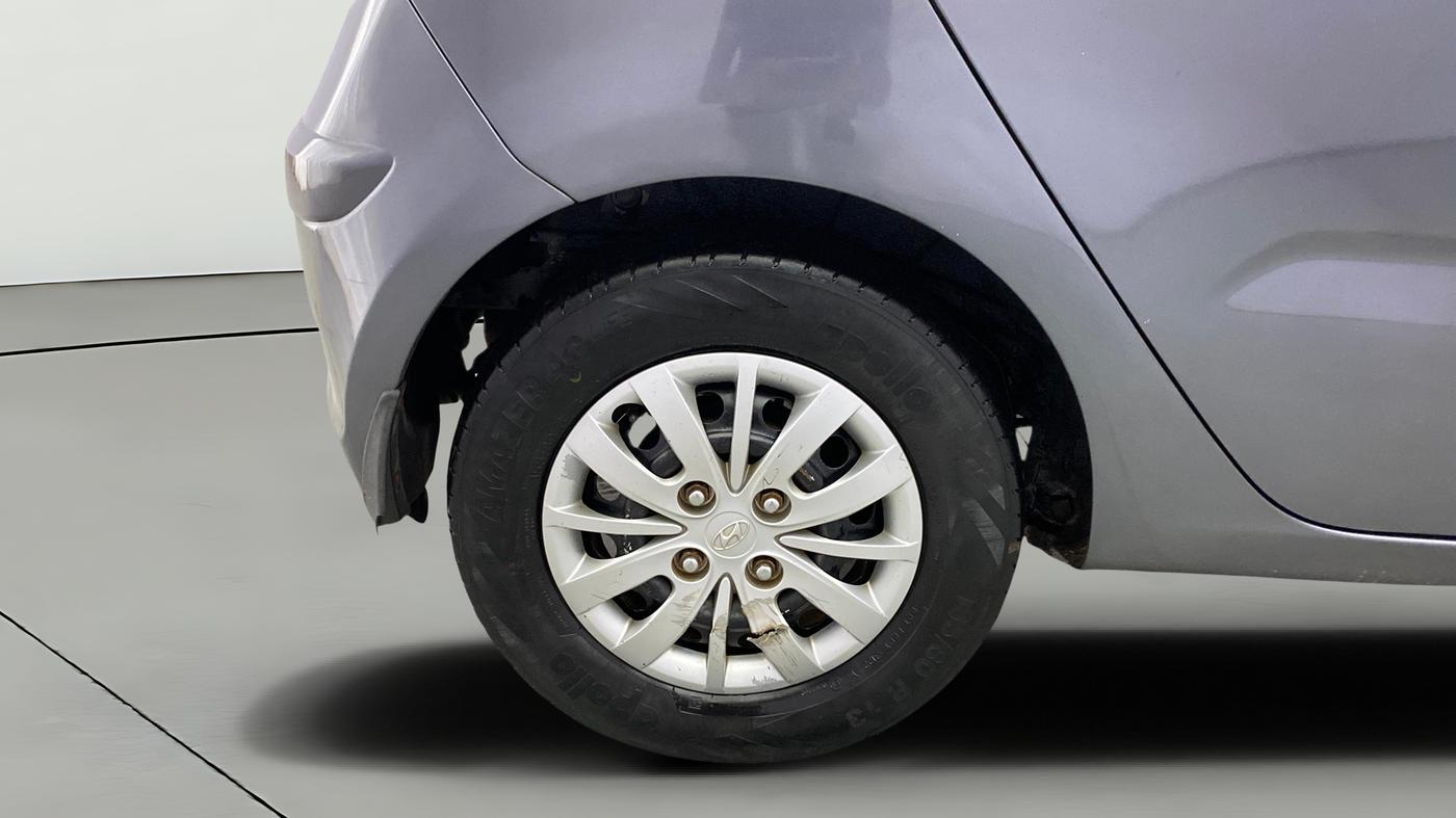 2013 Hyundai i10 ERA 1.1, Petrol, Manual, 1,13,644 km, Right Rear Wheel