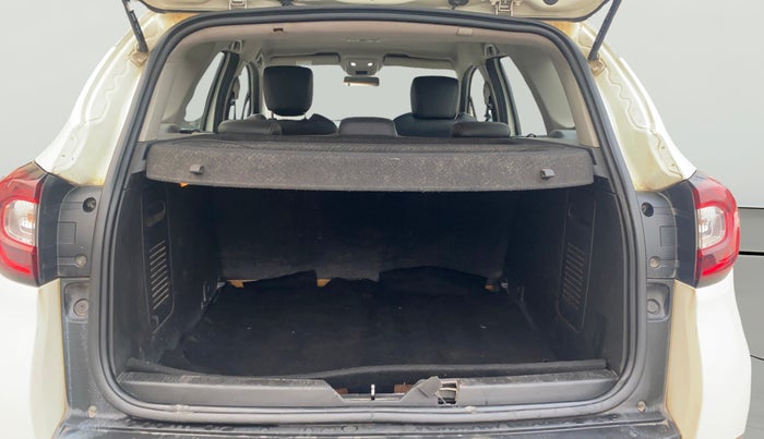 2017 Renault Captur PLATINE DIESEL , Diesel, Manual, 84,269 km, Boot Open Zoomed View