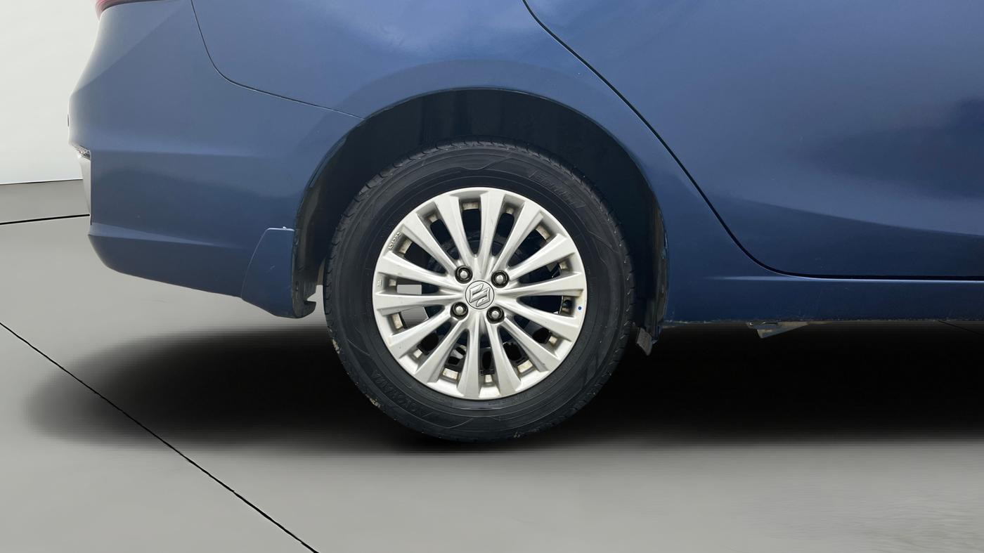 2018 Maruti Ciaz ZETA 1.5 SHVS MT PETROL, Petrol, Manual, 59,225 km, Right Rear Wheel