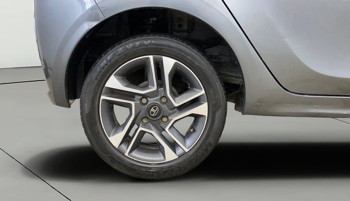 2023 Tata TIGOR XZA PLUS PETROL, Petrol, Automatic, 32,863 km, Right Rear Wheel