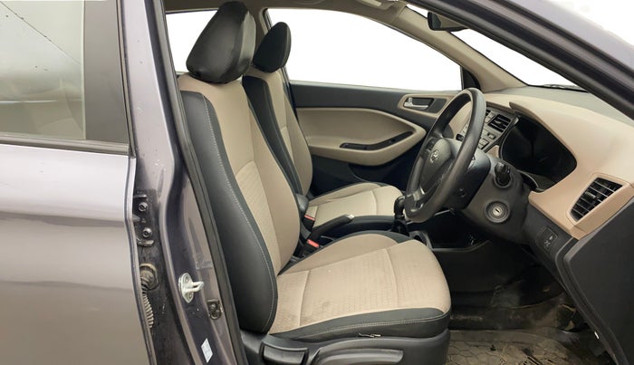 2016 Hyundai Elite i20 SPORTZ 1.2, Petrol, Manual, 1,25,222 km, Right Side Front Door Cabin