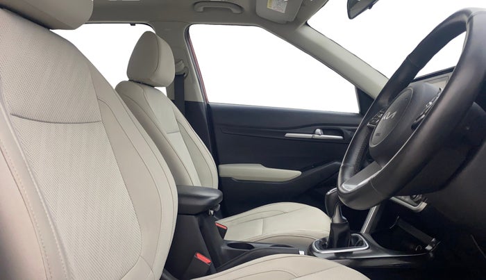 2022 KIA SELTOS HTK PLUS 1.5 DIESEL IMT, Diesel, Manual, 70,386 km, Right Side Front Door Cabin