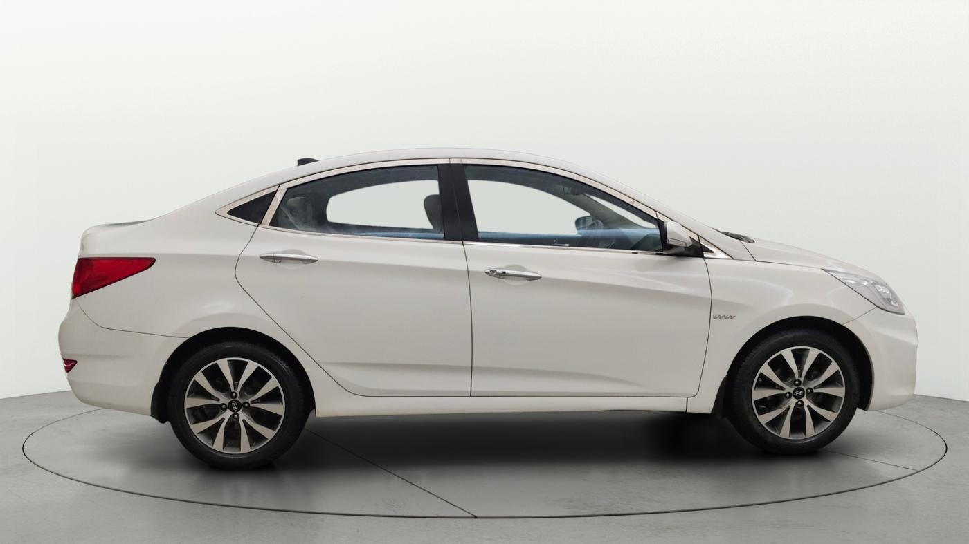 2014 Hyundai Verna FLUIDIC 1.6 VTVT SX OPT, Petrol, Manual, 47,752 km, Right Side View