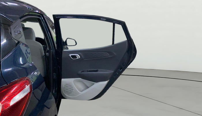 2022 Hyundai GRAND I10 NIOS ASTA AMT 1.2 KAPPA VTVT, Petrol, Automatic, 5,189 km, RHS Rear Door