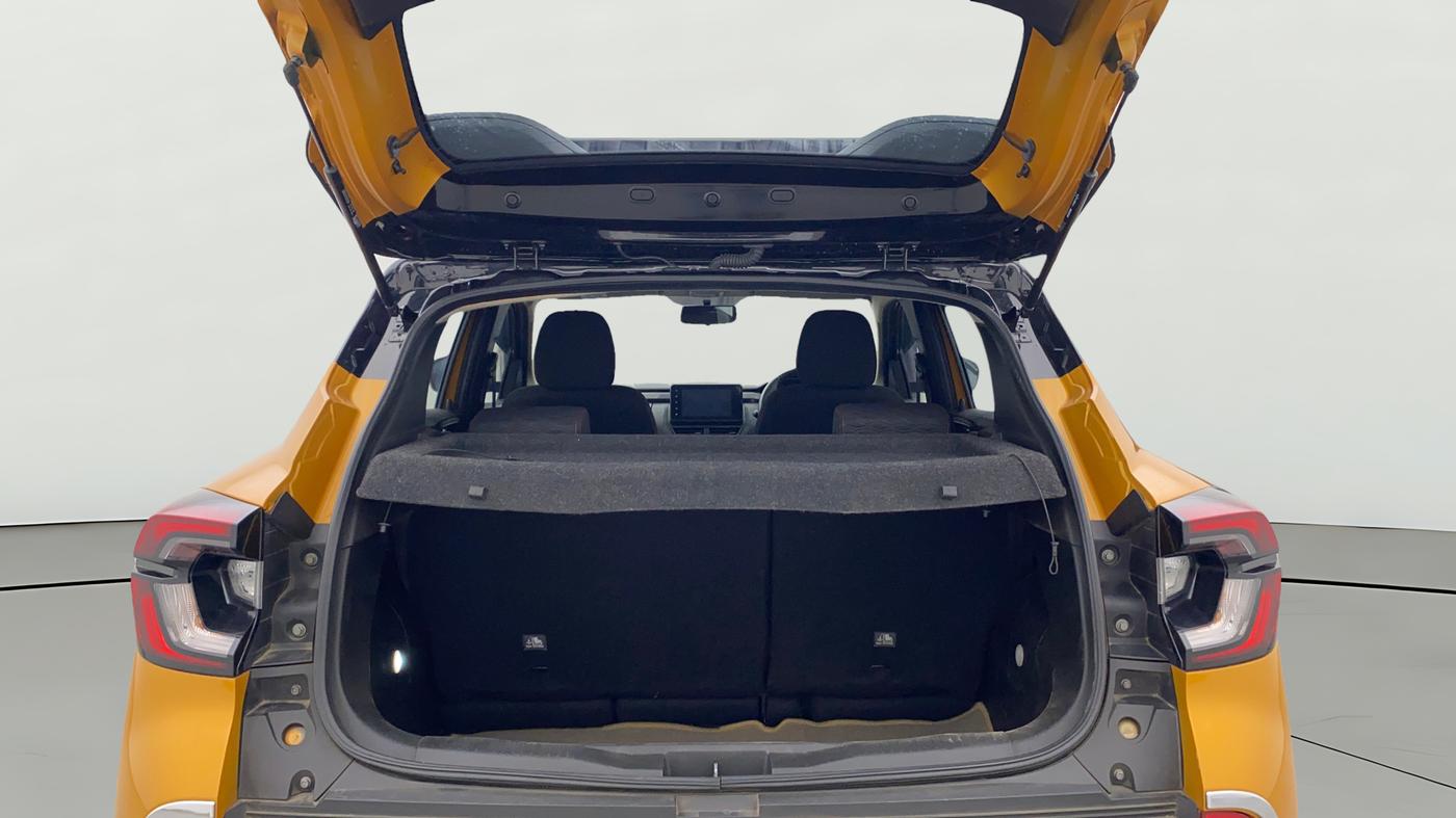 2022 Renault Kiger RXZ TURBO CVT DUAL TONE, Petrol, Automatic, 15,763 km, Boot Open Zoomed View
