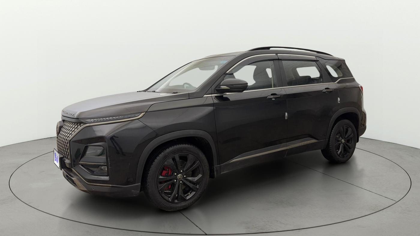 2024 MG HECTOR PLUS BlackStorm 7 STR Diesel, Diesel, Manual, 11,149 km, Left Front Diagonal
