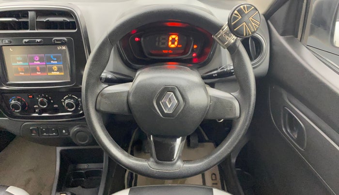 2017 Renault Kwid RXT 1.0, Petrol, Manual, 79,788 km, Steering Wheel Close Up