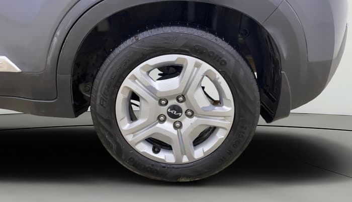2021 KIA SONET HTK PLUS 1.2, Petrol, Manual, 1,07,211 km, Left Rear Wheel