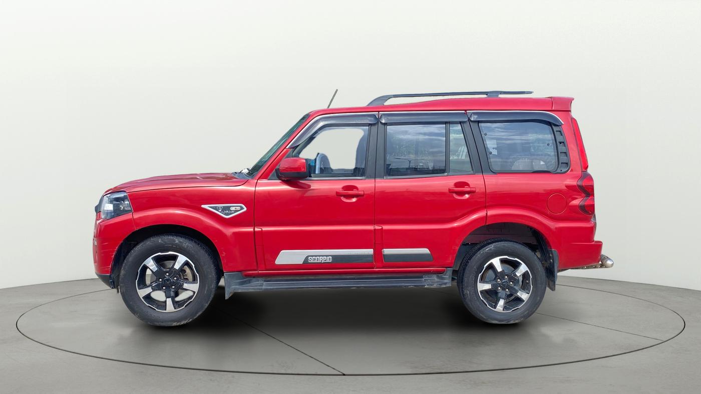 2024 Mahindra SCORPIO CLASSIC S11 7STR, Diesel, Manual, 38,933 km, Left Side