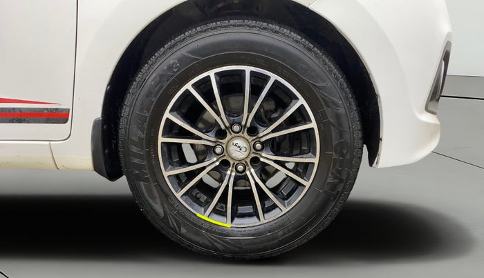 2016 Hyundai Grand i10 1.2 SPORTZ PRIME EDITION VTVT, Petrol, Manual, 80,892 km, Right Front Wheel