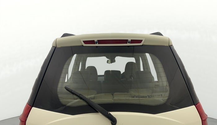 2016 Mahindra XUV500 W10 AT, Diesel, Automatic, 99,877 km, Rear Windshield