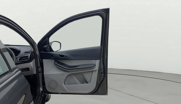 2022 Tata Tiago XT (O) PETROL, Petrol, Manual, 26,015 km, RHS Front Door