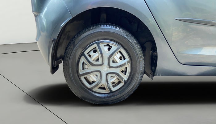 2021 Tata ALTROZ XE PETROL, Petrol, Manual, 34,288 km, Right Rear Wheel