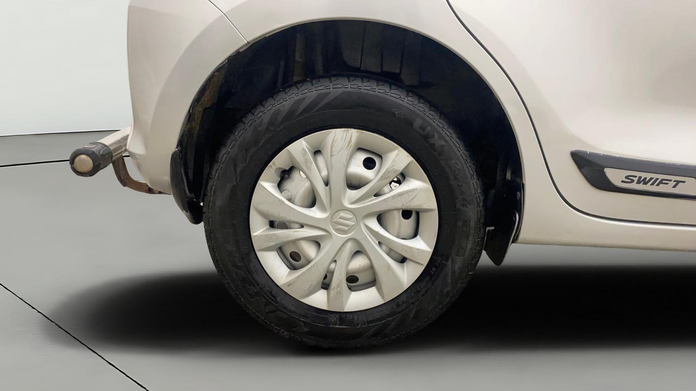 2022 Maruti Swift LXI, Petrol, Manual, 1,09,328 km, Right Rear Wheel