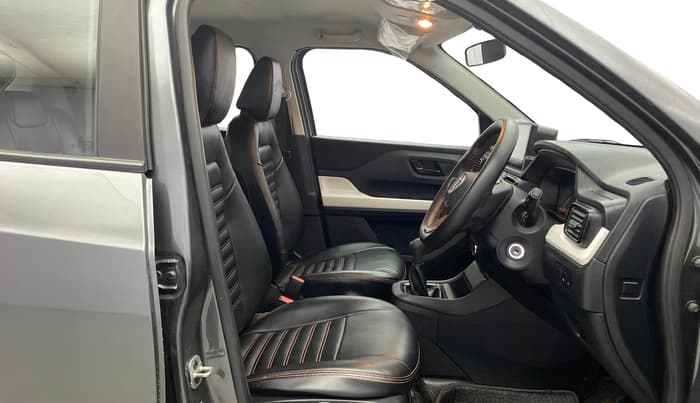 2023 Tata PUNCH PURE MT, Petrol, Manual, 19,777 km, Right Side Front Door Cabin