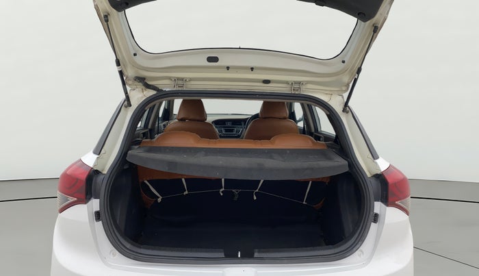 2015 Hyundai Elite i20 SPORTZ 1.2, Petrol, Manual, 67,755 km, Boot Open Zoomed View