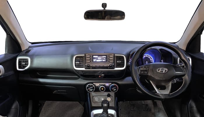 2020 Hyundai VENUE S 1.2, Petrol, Manual, 66,877 km, Dashboard