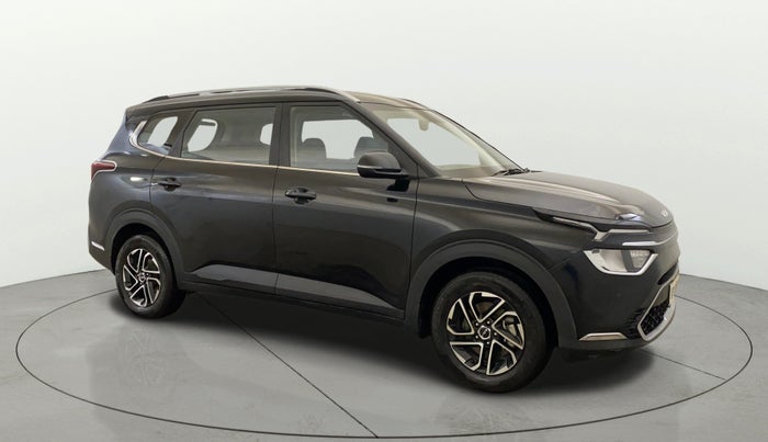 2022 KIA CARENS PRESTIGE PLUS 1.4 PETROL 7 STR, Petrol, Manual, 21,215 km, Right Front Diagonal