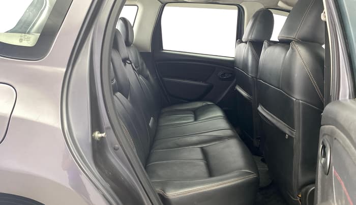 2018 Renault Duster RXS CVT, Petrol, Automatic, 1,19,928 km, Right Side Rear Door Cabin