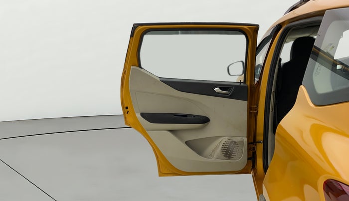 2020 Renault TRIBER RXZ AMT, Petrol, Automatic, 37,499 km, LHS Rear Door