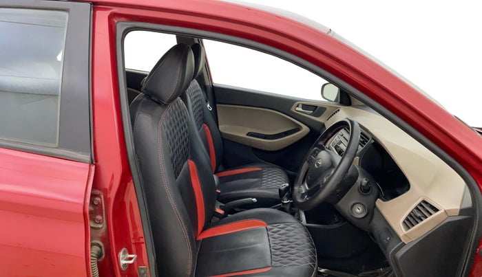 2015 Hyundai Elite i20 SPORTZ 1.4 CRDI, Diesel, Manual, 1,01,108 km, Right Side Front Door Cabin