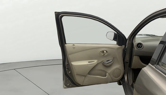 2015 Datsun Go Plus T, Petrol, Manual, 83,115 km, LHS Front Door