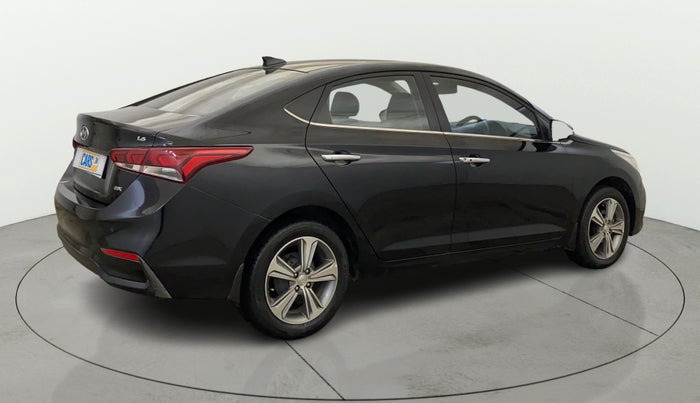 2017 Hyundai Verna 1.6 VTVT SX O, Petrol, Manual, 64,229 km, Right Back Diagonal