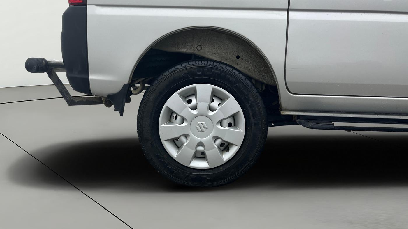 2024 Maruti Eeco 5 STR AC, Petrol, Manual, 8,180 km, Right Rear Wheel