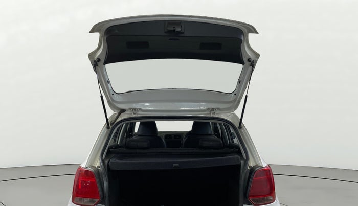 2018 Volkswagen Polo COMFORTLINE 1.0L MPI, Petrol, Manual, 60,082 km, Boot Door Open