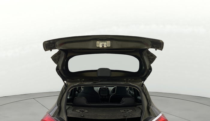 2016 Renault Kwid RXT 0.8, CNG, Manual, 92,592 km, Boot Door Open